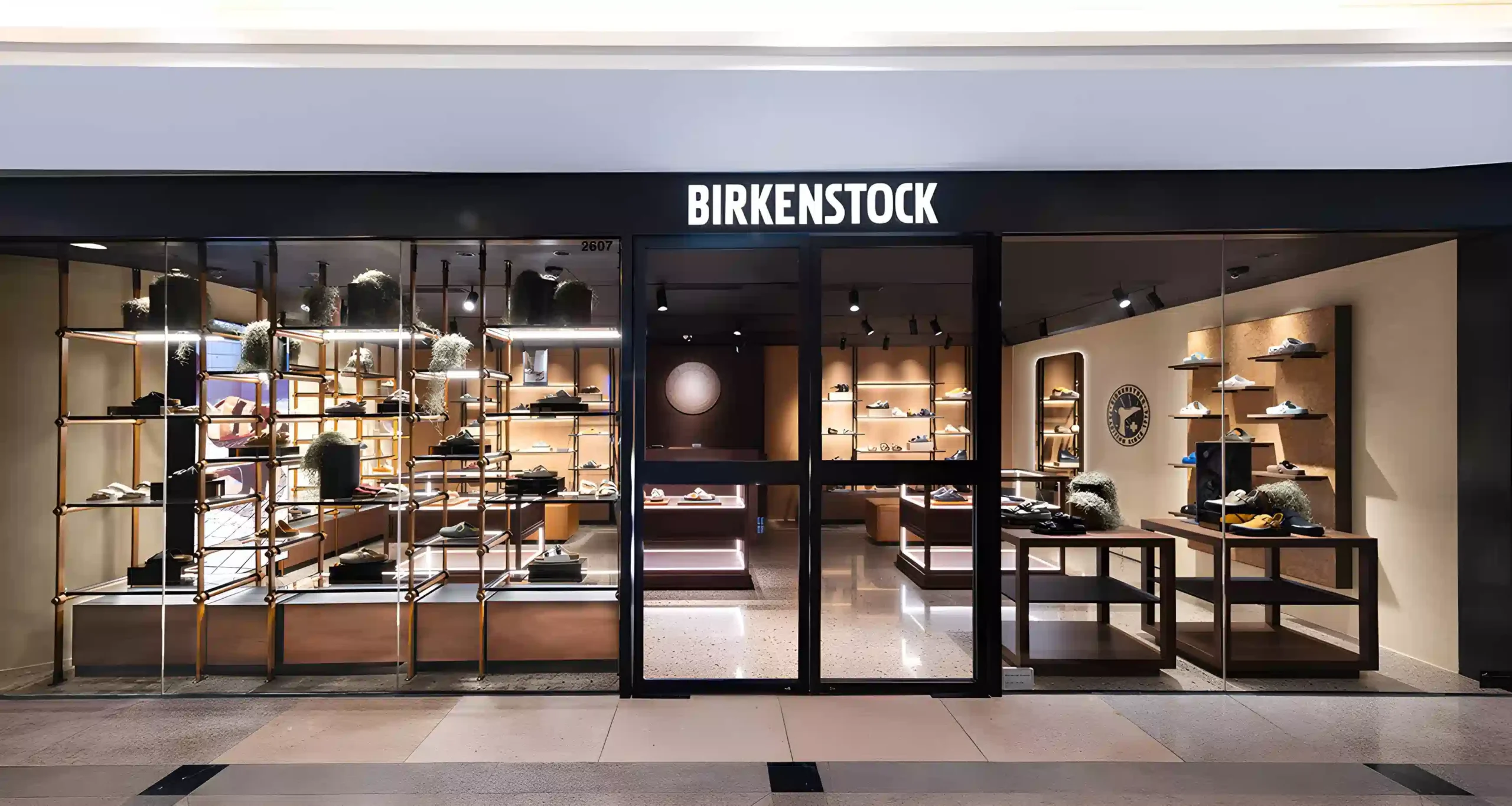 Banner 1 scaled - Birkenstock 日本